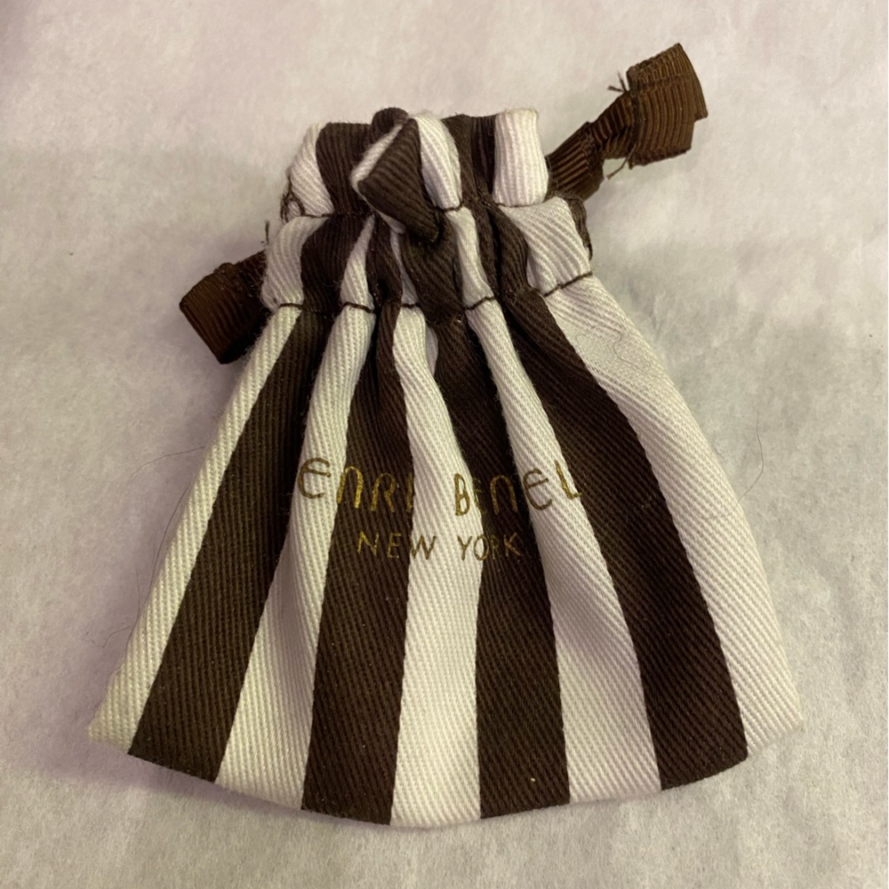 Henri Bendel Pouch - Picture 2 of 2